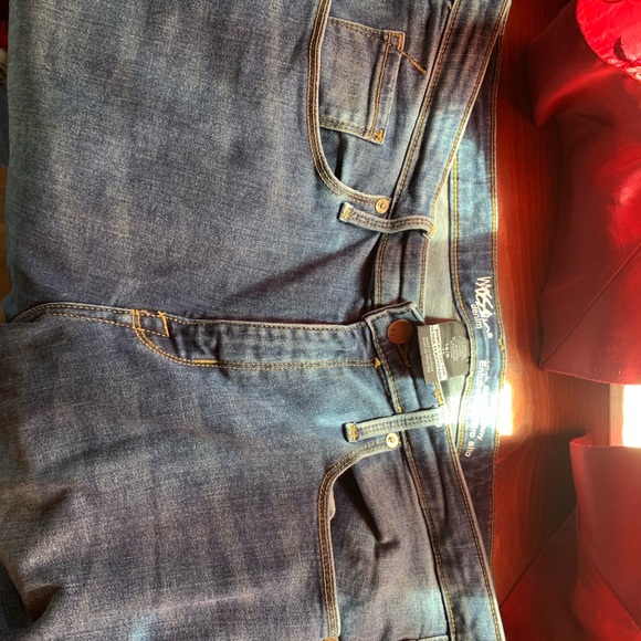 Mossimo High Rise Jeans - Picture 3 of 5